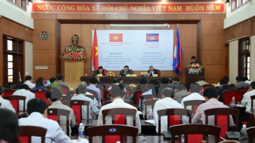 Vietnamese, Cambodian localities beef up cooperation