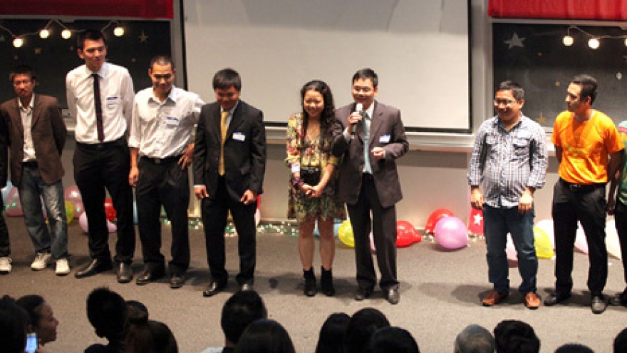 Vietnamese Youth and Student Association makes US debut