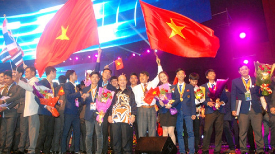 Vietnam students score third at Asean Skills Competition