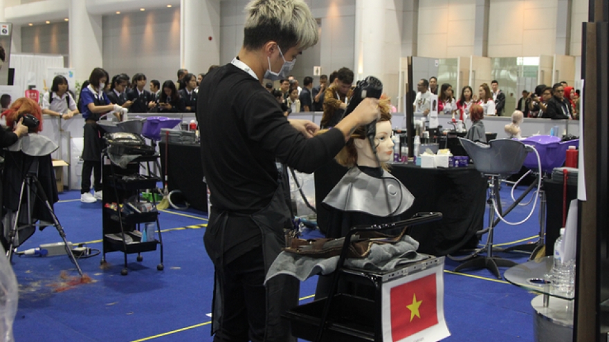 
        Vietnam takes third at ASEAN Skills Competition 
                              