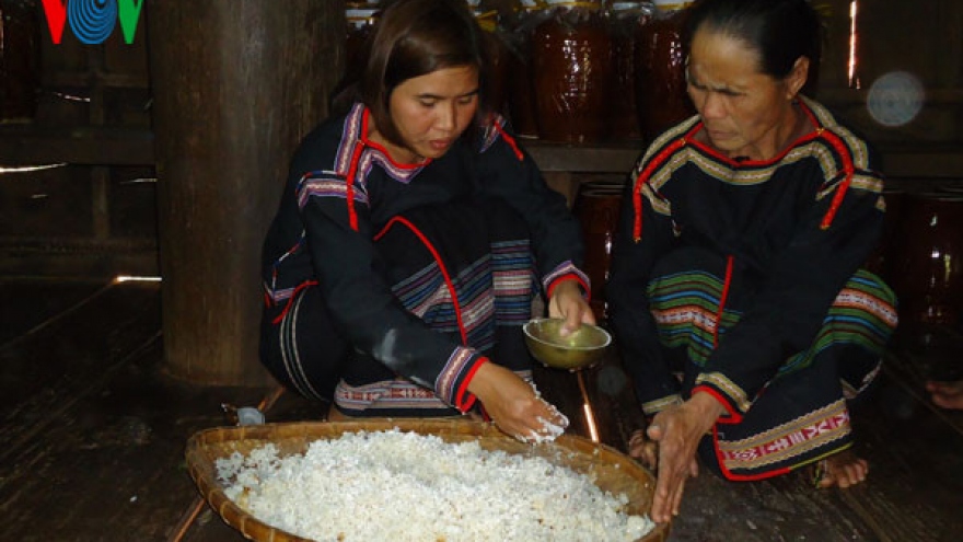 “Ruou can” represents Ede people's solidarity, hospitality