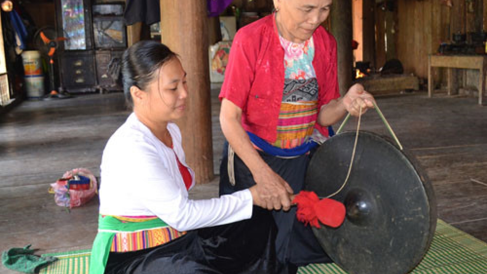 Cao Phong district preserves Muong Thang culture