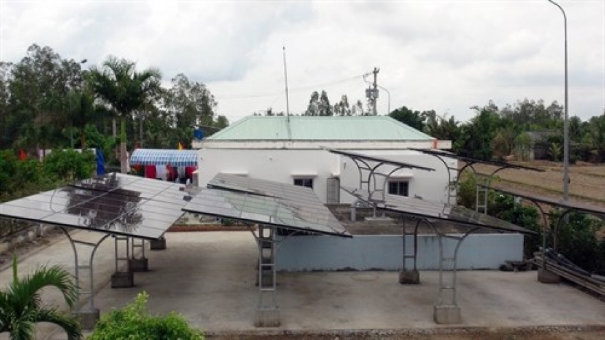 Vietnam needs solar power policy: experts