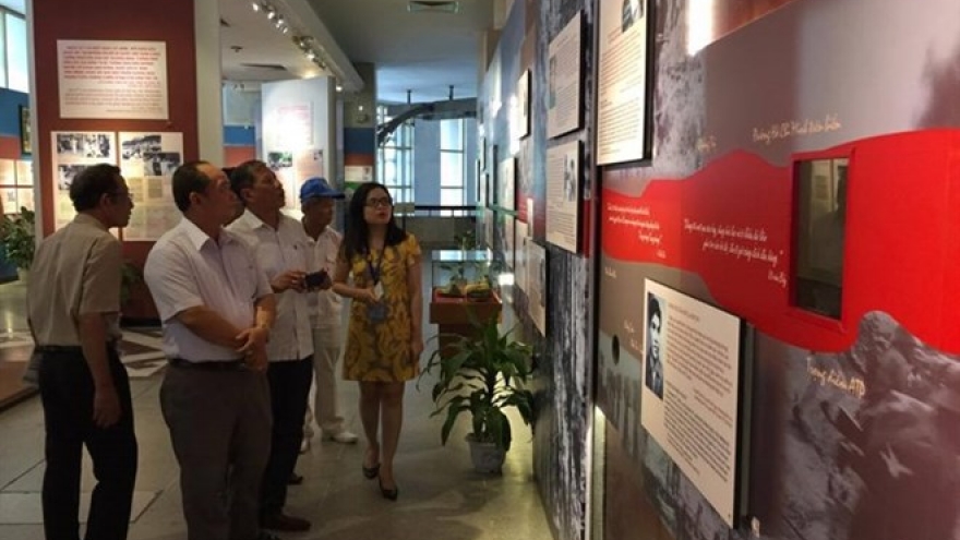 Soldiers’ tales told at exhibition in Hanoi