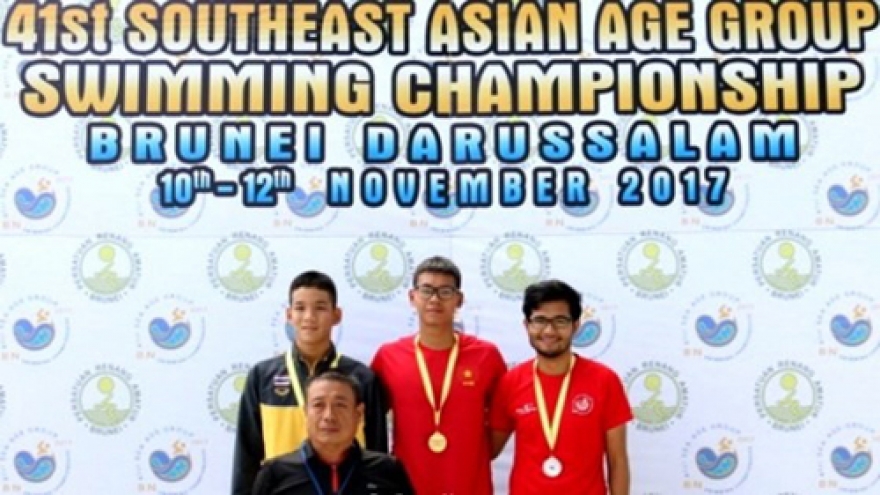 Vietnam triumph at SEA age group swimming champs