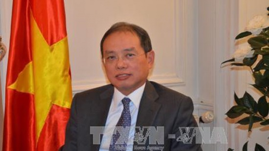 Vietnam attends La Francophonie ministerial meeting in Paris