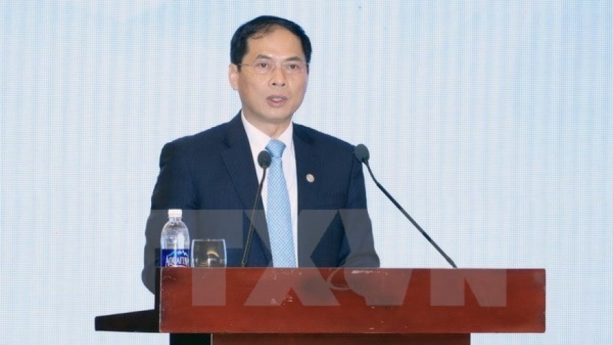 APEC 2017 chairmanship handed over to Vietnam