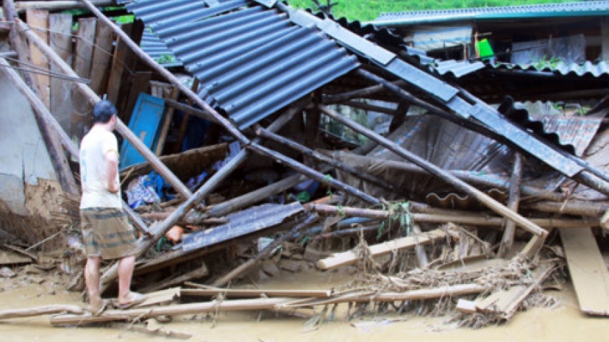 Heartbreaking: Bodies of 4 flood victims found in northern Vietnam 