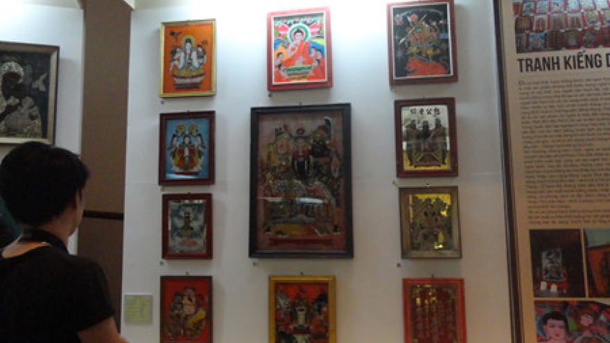 Vietnamese traditional culture through 12 typical kinds of folk paintings