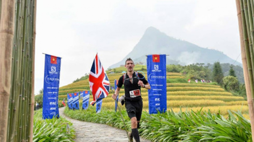 UK Ambassador joins int’l marathon in Sapa