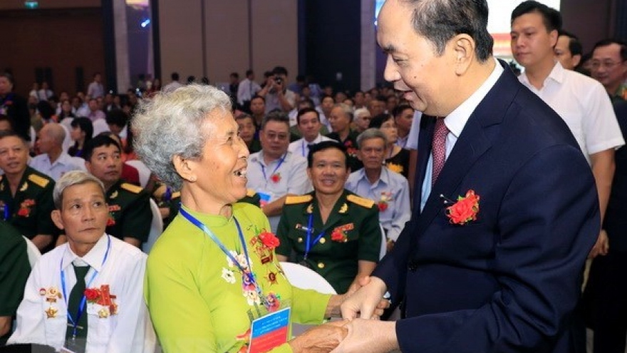 State pays special attention to caring for revolution contributors: President