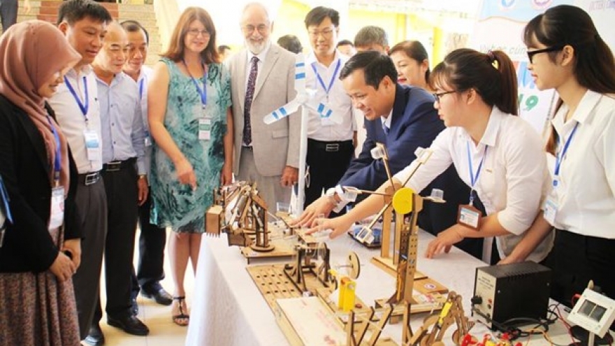 Conference talks STEM teacher education 