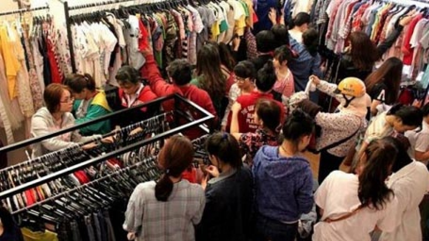 Consignment stores boom in Vietnam