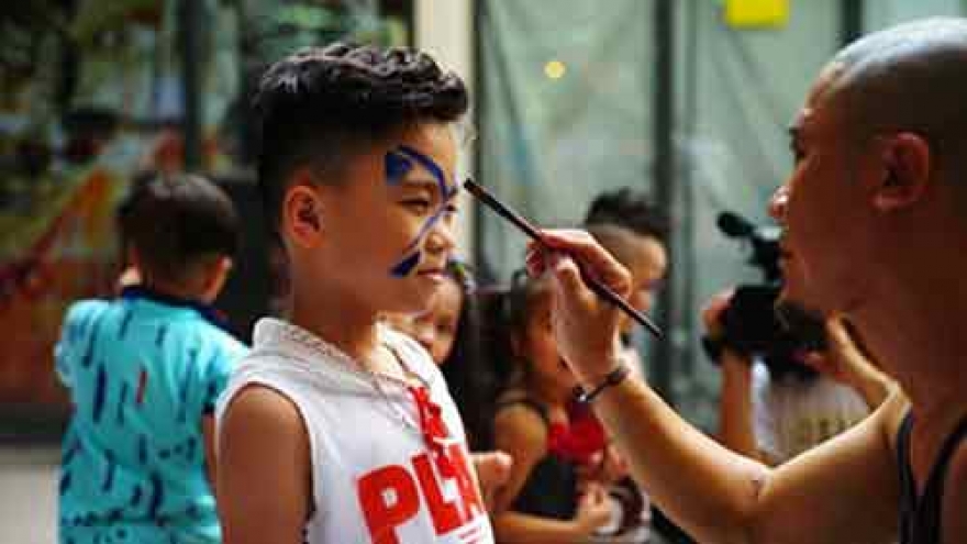Street arts in Hanoi