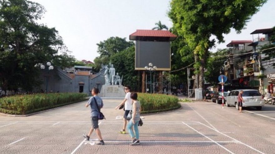 Concern over entrance to Hanoi subway project