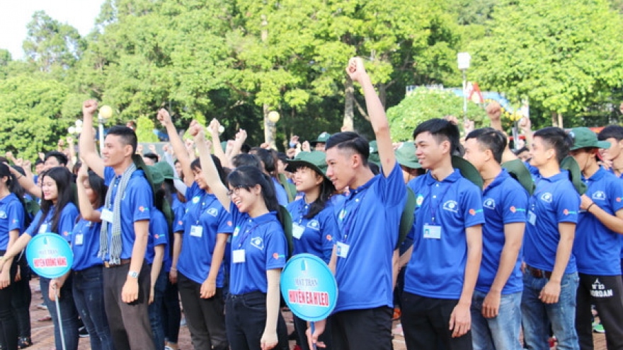 Vietnamese youths and summer of volunteers