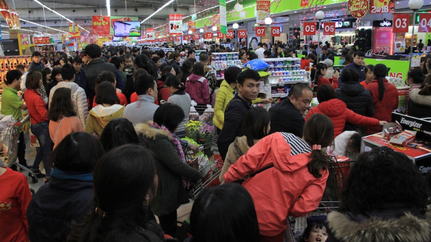 More Vietnamese shift to online shopping ahead of Tet