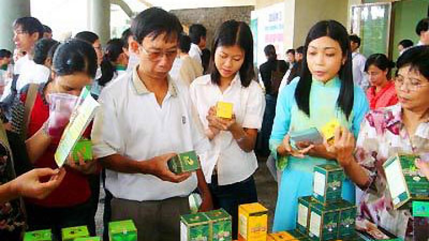 Hanoi hosts int’l food supplements festival