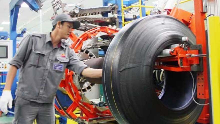 Vietnam reports trade surplus for third consecutive year