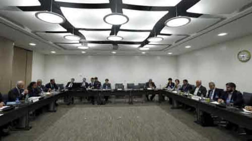 UN begins round of Syria peace talks in Geneva