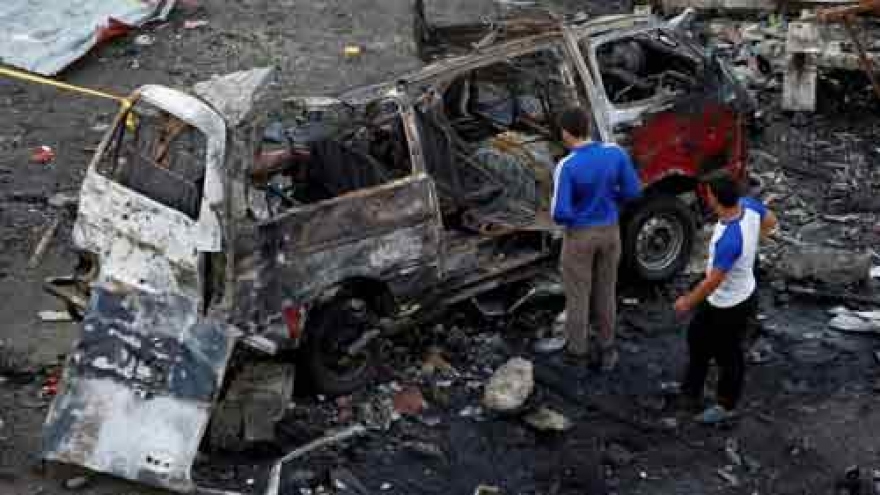 Bombs kill nearly 150 in Syrian government-held cities: monitor