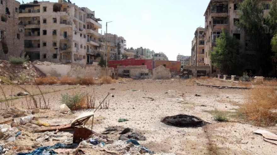 Syrian army and Russian jets halt Aleppo bombardment for second day