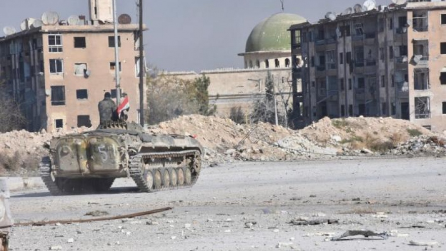 Syrian rebels vow to resist army advances in Aleppo
