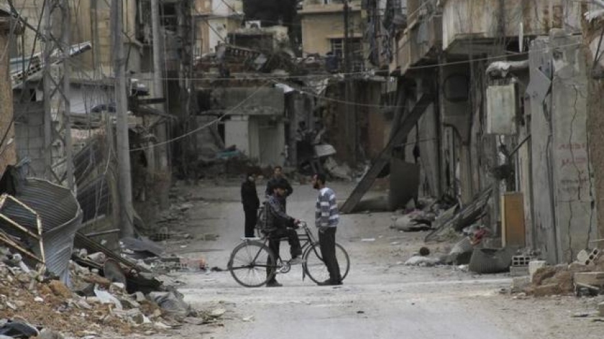 UN says Syria blocking food aid; seeks airlift approval