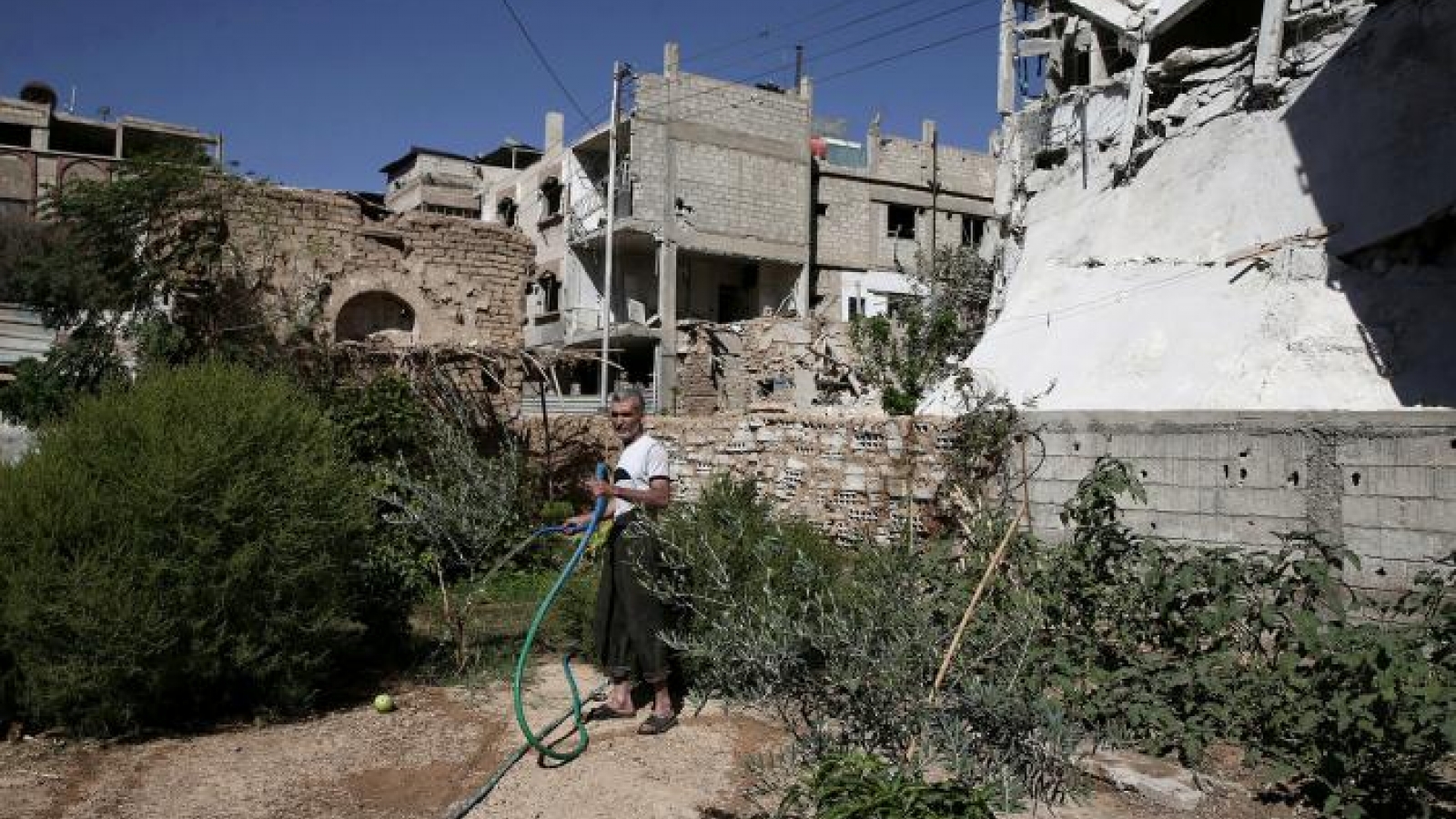 US, Russia trade blows over Syria as warplanes pound Aleppo