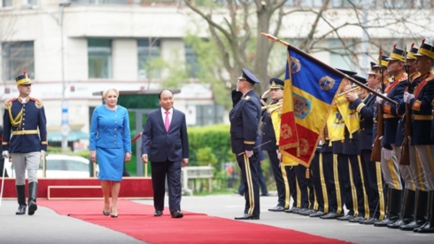 Welcoming ceremony for Vietnamese Government leader in Bucharest