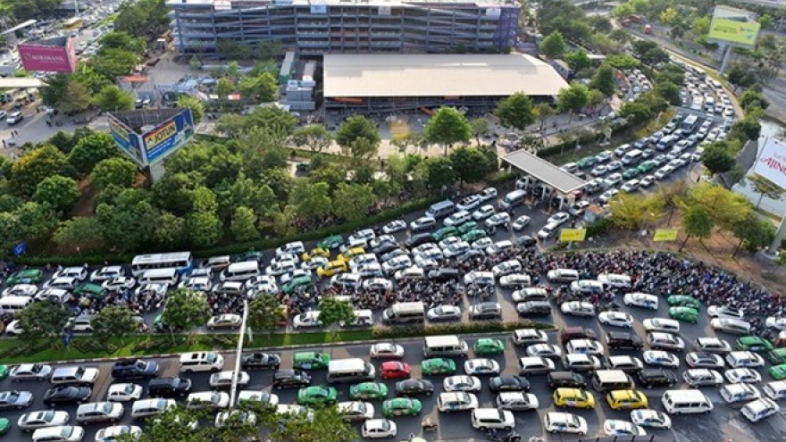 More, wider roads to ease traffic around HCMC airport