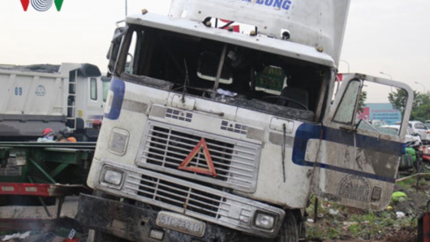 Driver still on the loose after hit-and-run kills two in HCM City