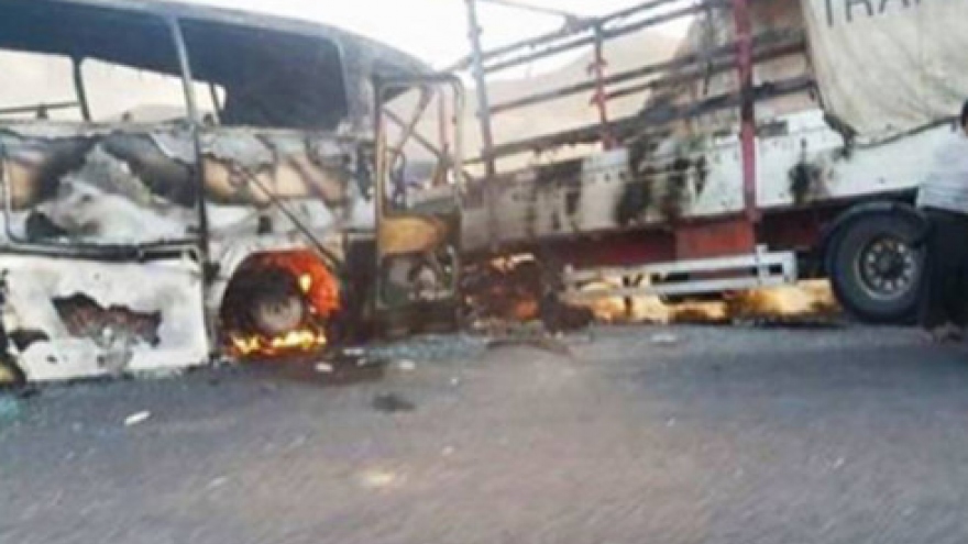 Fuel tanker, bus collision in Afghanistan kills 38, injures 28