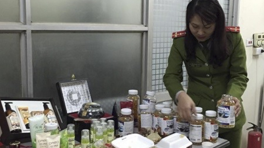 Hanoi police seize dubious cosmetics and health food