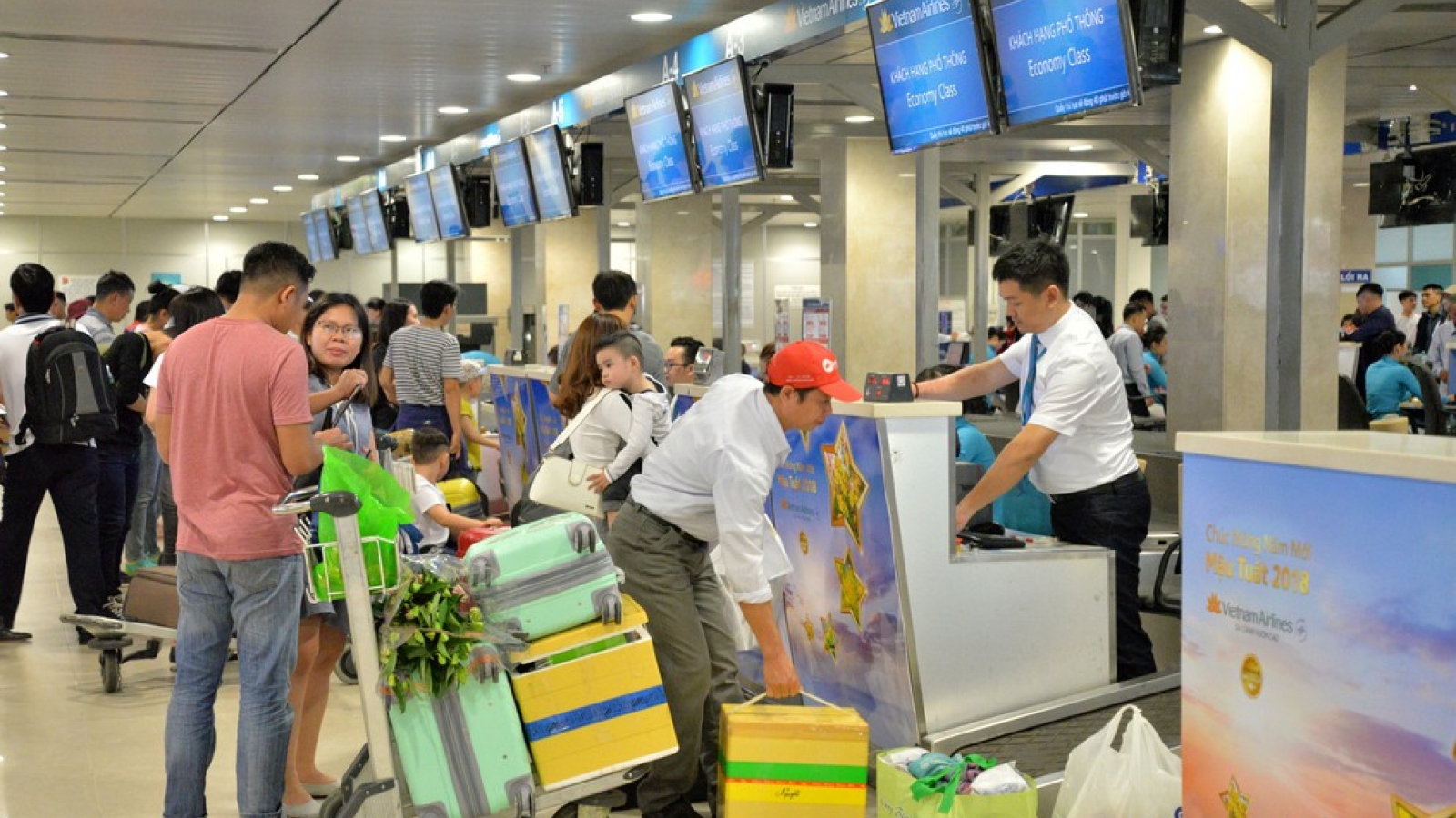 Vietnam Airlines to halt broadcasting at domestic terminal