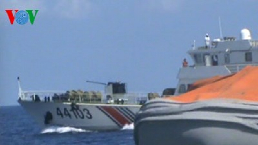 Chinese ships attack Vietnam’s coast guard vessels