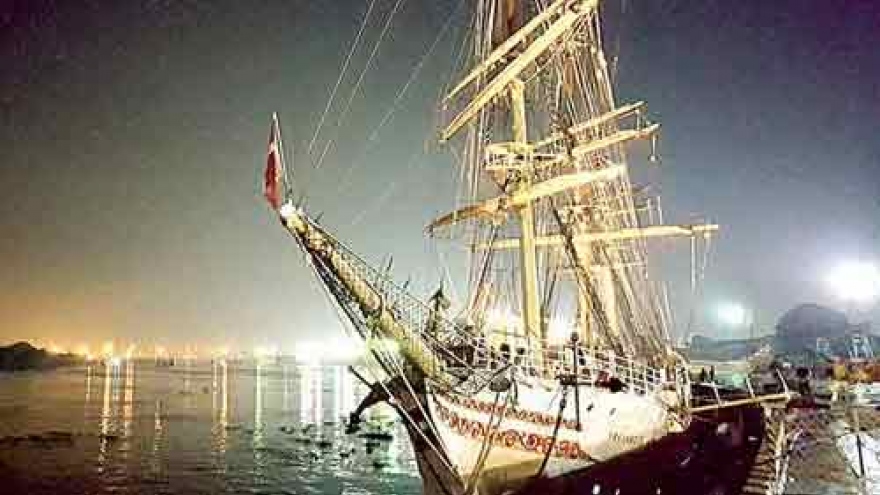 Norway’s oldest fully-rigged ship arrives in HCM City