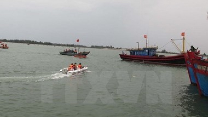 
        Vietnamese fishing boat sunk in Hoang Sa archipelago
                              
