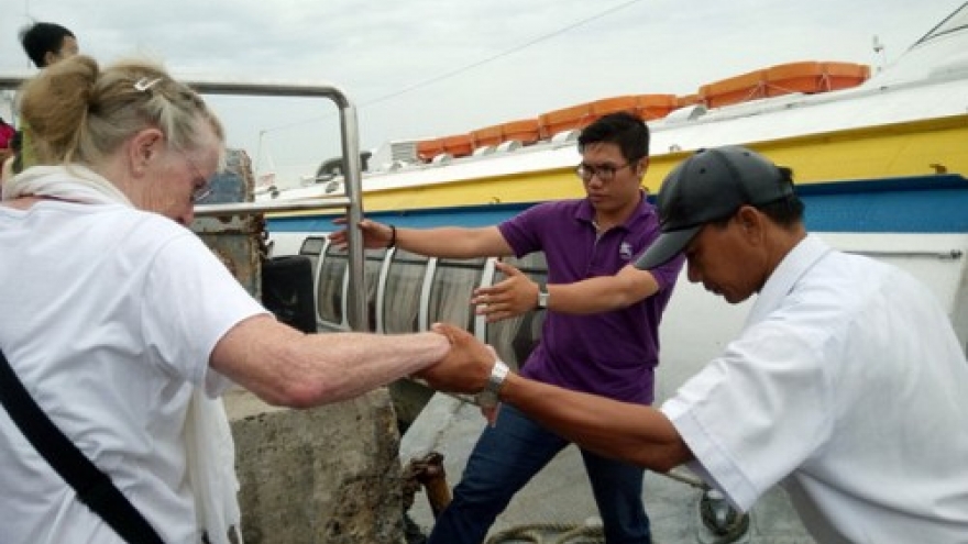 Saigon-Vung Tau hydrofoil firms seek service extension as deadline nears