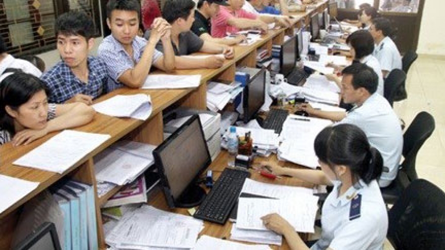 Finance ministry talks taxes with businessmen