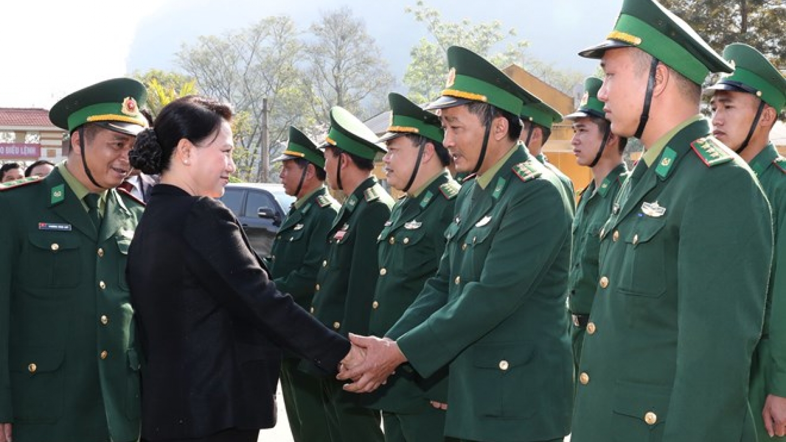 Border guards in Dien Bien commended for anti-crime, diplomatic efforts