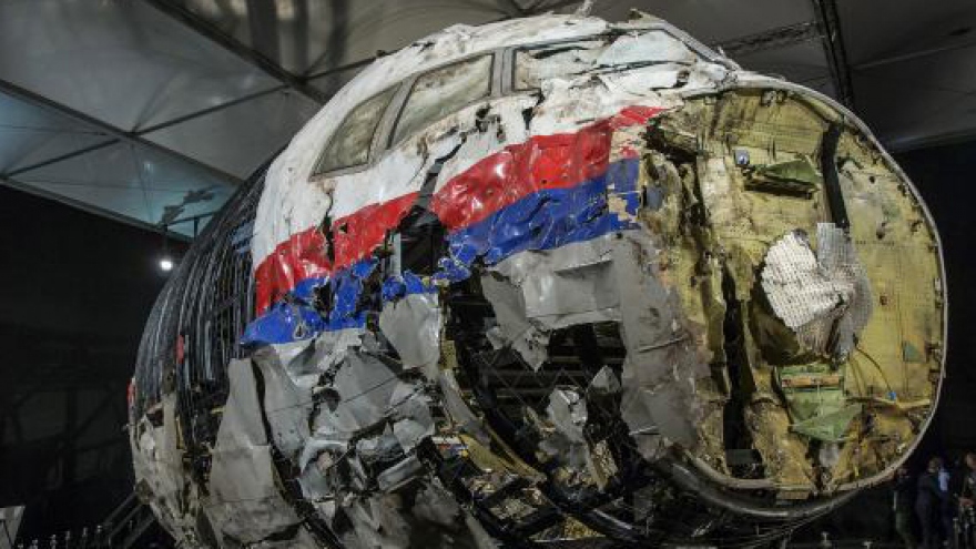 Flight MH17 shot down by Russian-built Buk missile, Dutch report says