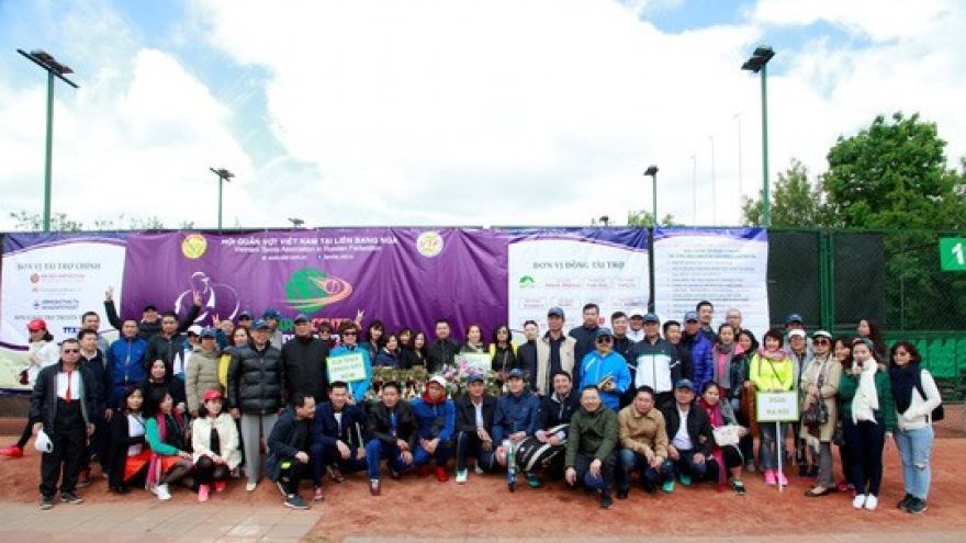 Tennis match connects Vietnamese overseas