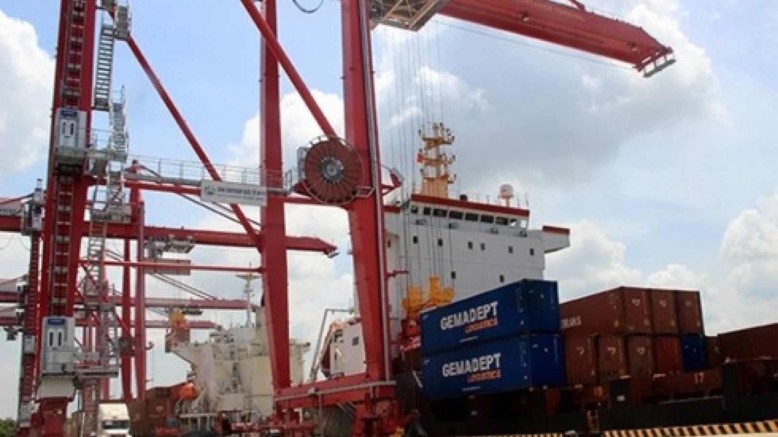 New international container terminal opens in HCM City
