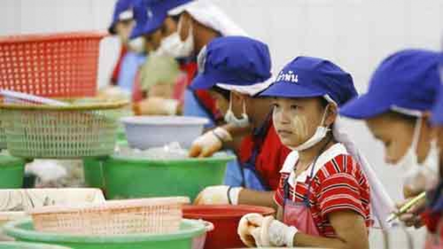 
        Thailand opens centre to support migrant workers
                              