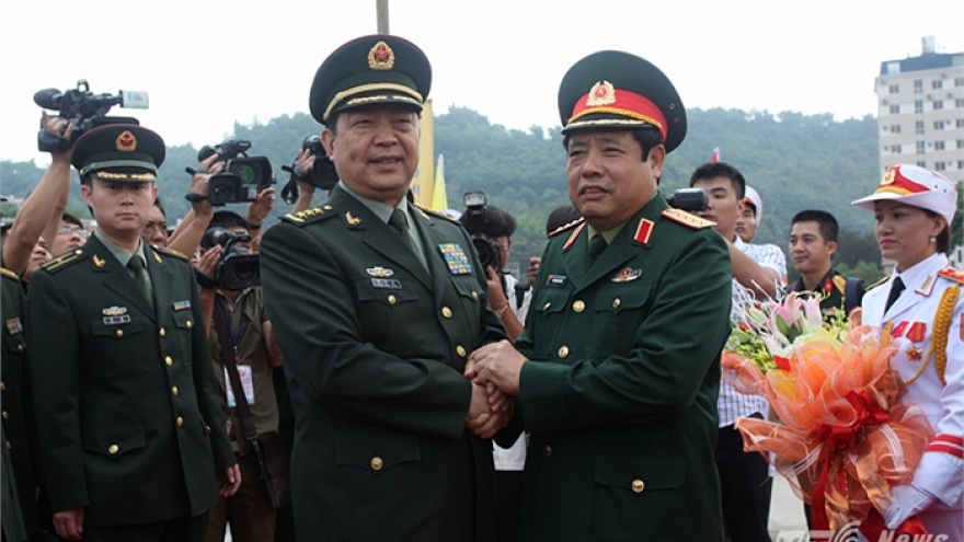
        Vietnam-China hold joint border training exercises 
                              