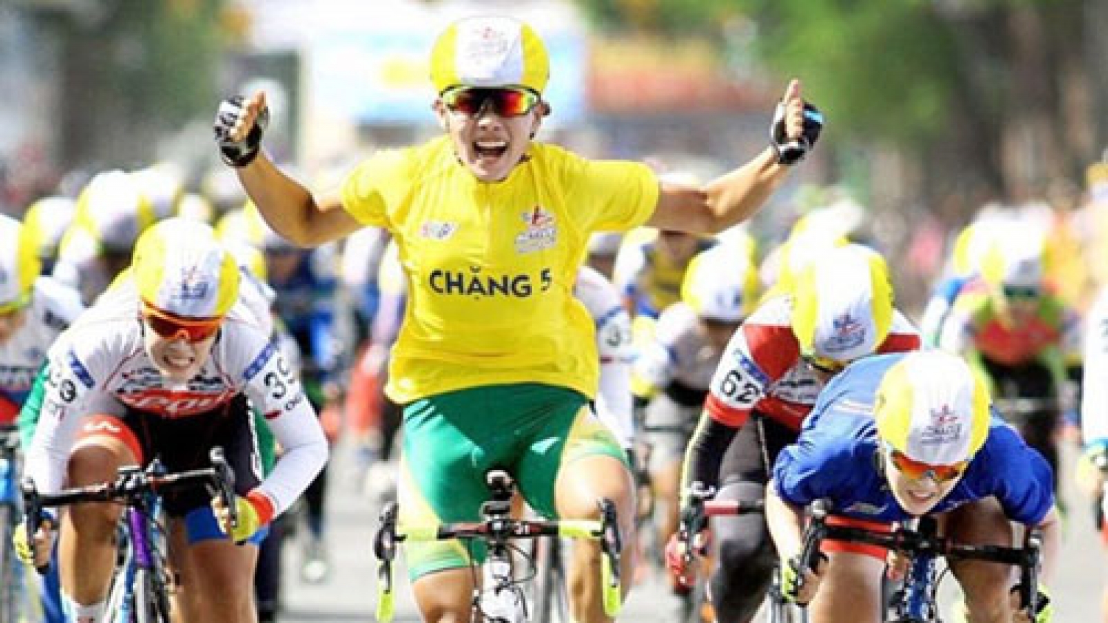 Cyclist Nguyen Thi That wins Belgium cycle race