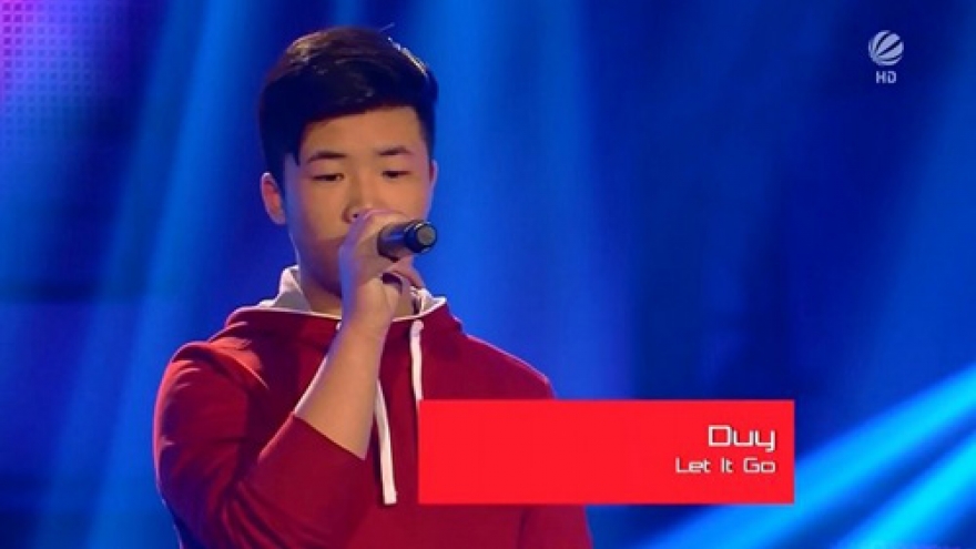 Blind OVs boy floors judges with powerful voice