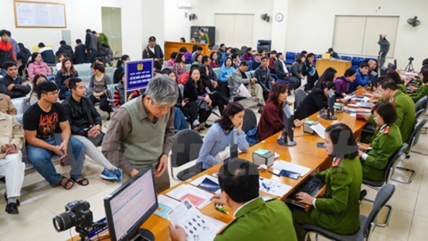 Hanoi: Over 1,000 new ID card applications submitted on first day