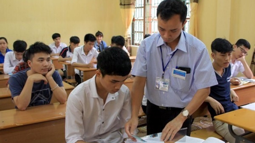900,000 students sit for national high school exam